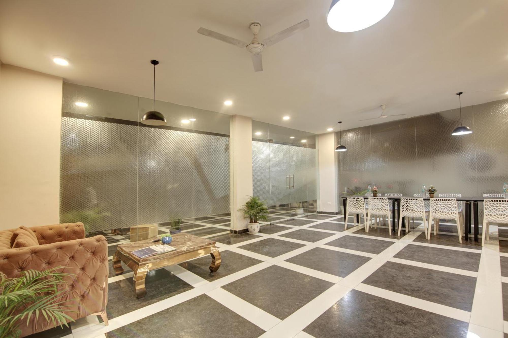 Limewood Stay - Fortis Hospital Gurgaon Exteriör bild